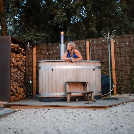 Villa Insolite Miroir Dans La Nature Avec Hottub Et Sauna *