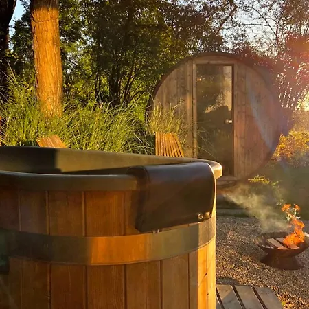 Insolite Miroir Dans La Nature Avec Hottub Et Sauna * Ohey